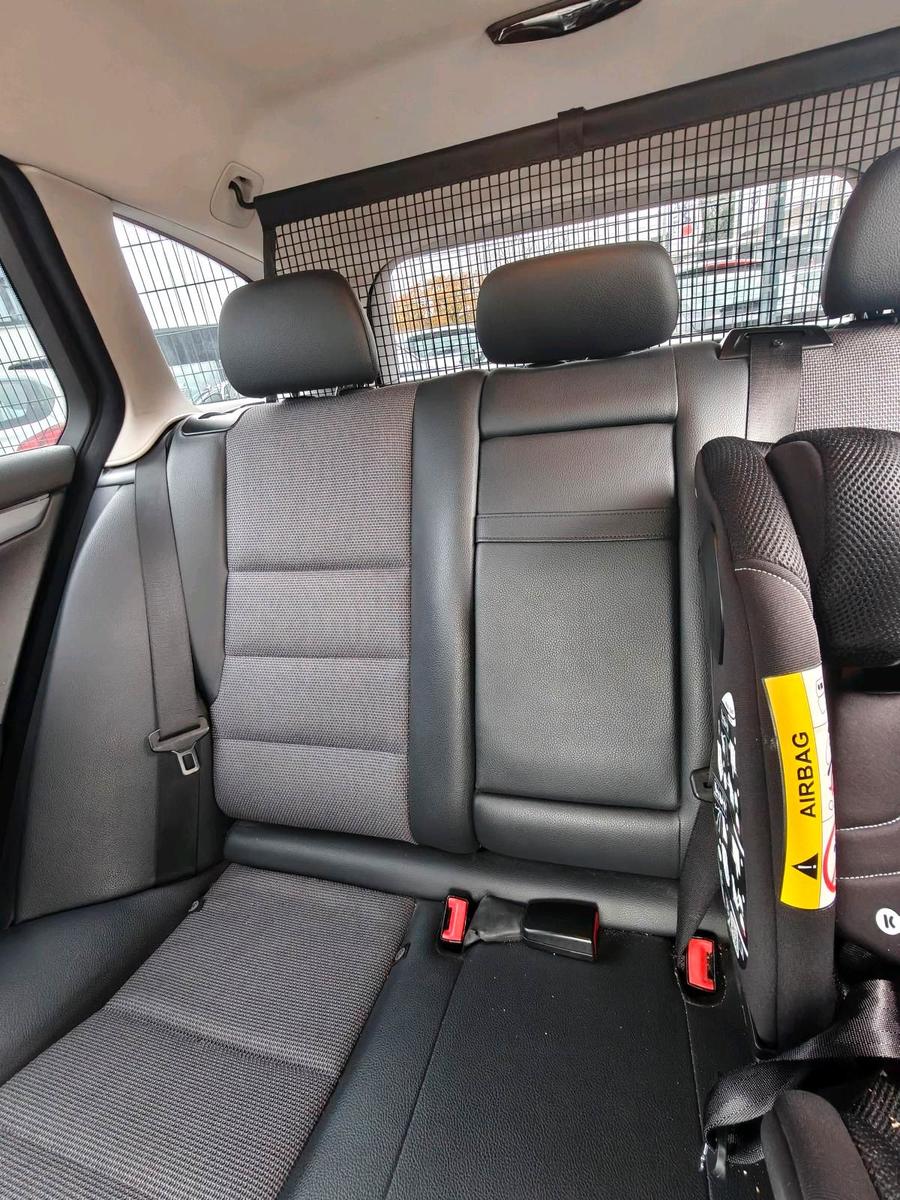 Mercedes-Benz C200 2010 — photo 10