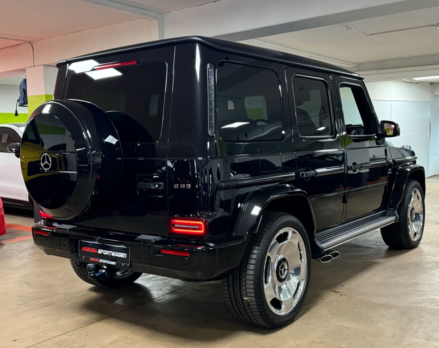 Fahrzeugabbildung Mercedes-Benz G 63 AMG FACELIFT MY25 BURMESTER NIGHTPACK READY