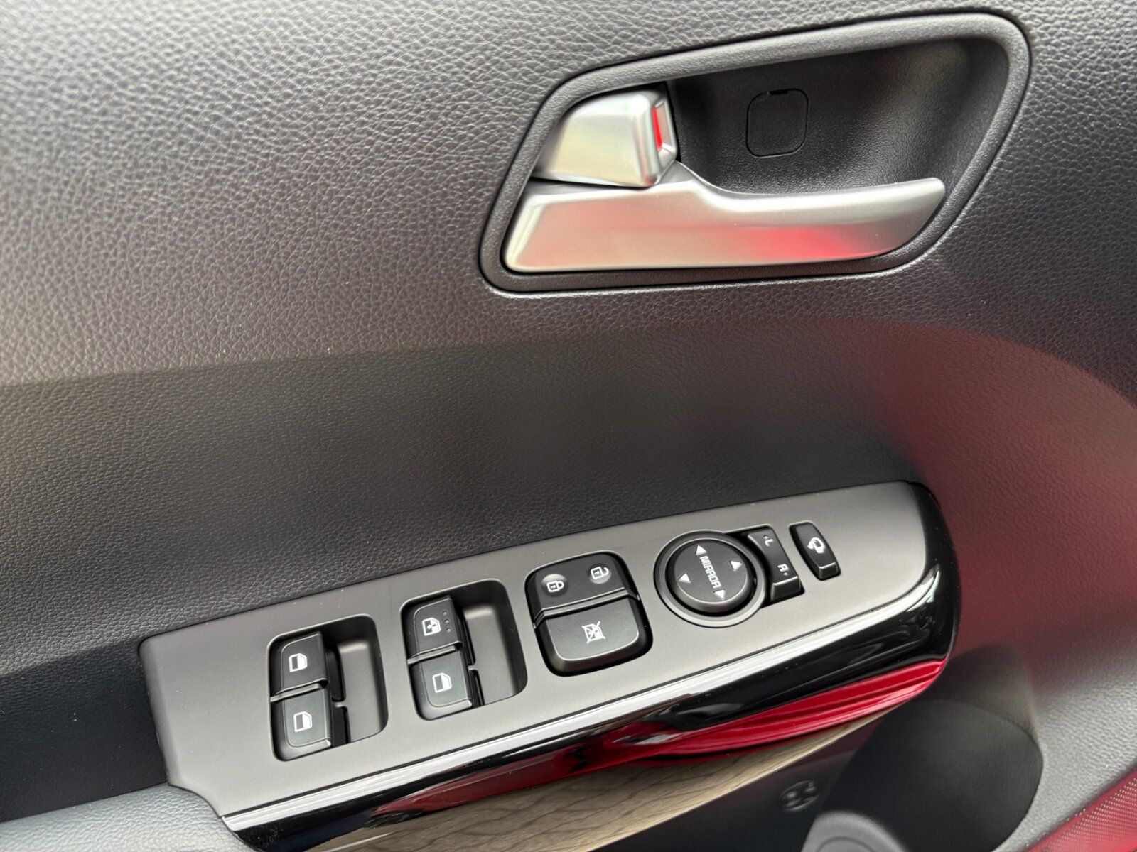 Fahrzeugabbildung Kia Picanto 1.0 GT-Line Modellpflege (2)/Navi/Klima