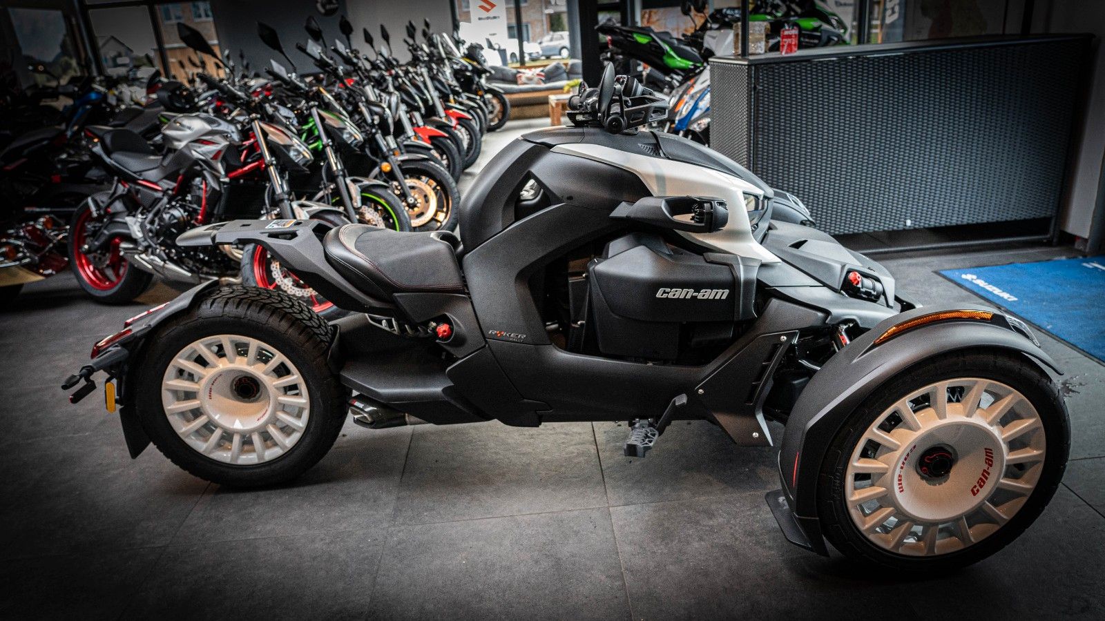 Fahrzeugabbildung Can Am Ryker Rally  900  Farbe wählbar
