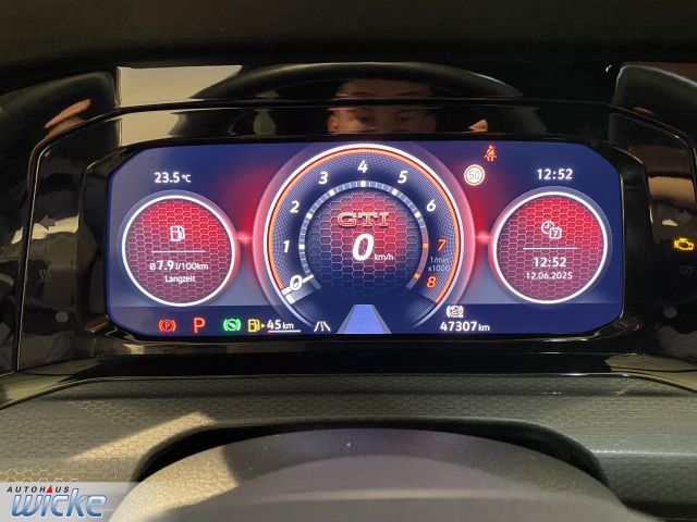 Golf VIII 2.0 TSI DSG GTI NAVI KLIMA KEYLESS PDC