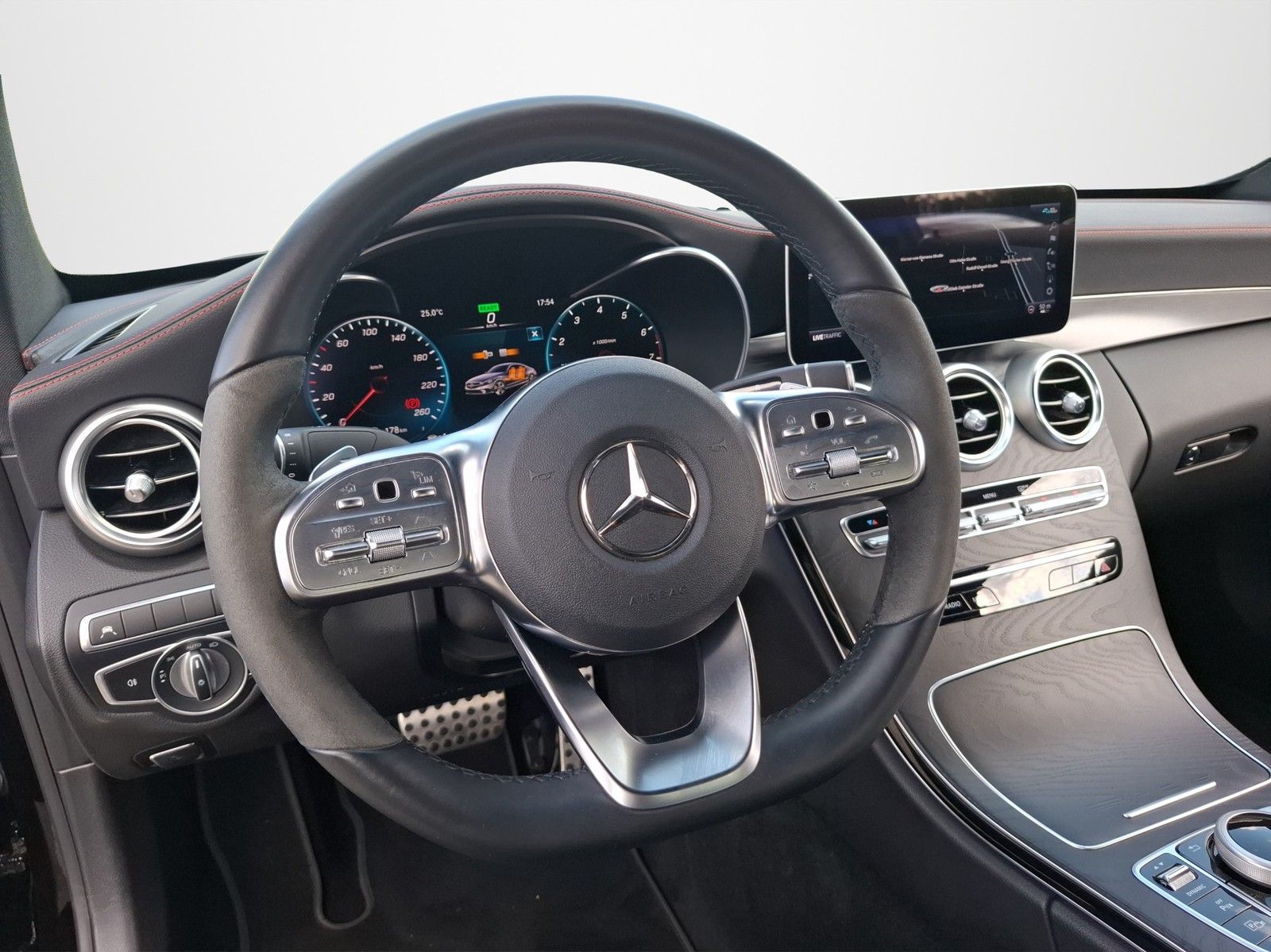 MERCEDES-BENZ C 200 Coupe 4Matic AMG Line AUTOMATIK / LED / AC - Image 11