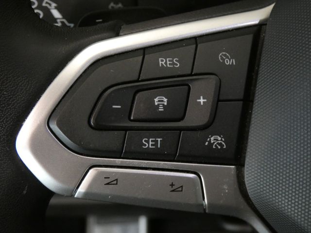 Tiguan 1.5 TSI Active DSG AHK NAVI el.Heckklappe