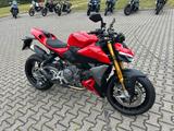 Ducati Streetfighter V2 S  MIT 1000 EURO OF EXTRAS  - Ducati Motorräder in Frankfurt