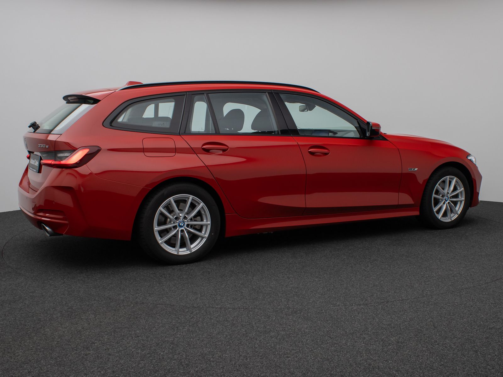 Fahrzeugabbildung BMW 330e DAB CockPit+ PDC LED Geschwindigkeitsreg.