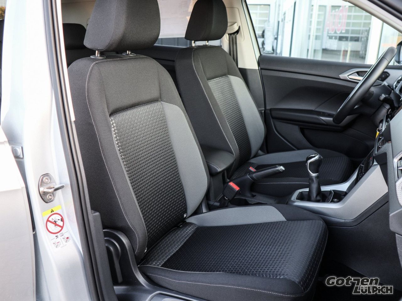 Fahrzeugabbildung Volkswagen T-Cross Active 1,0TSI Navi PDC ACC App-Connect