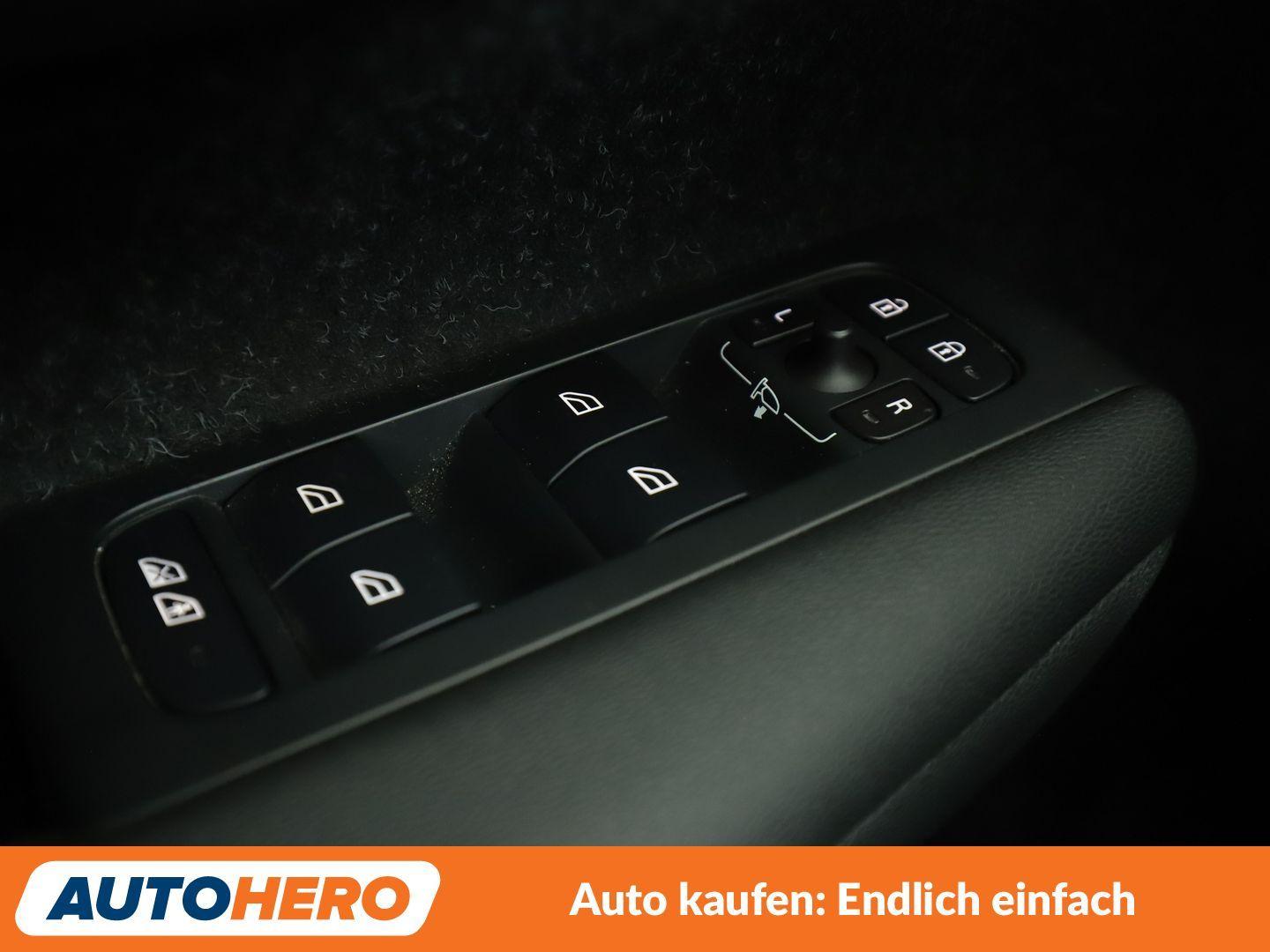 Volvo XC40 1.5 T3 Momentum Pro 2WD *NAVI*LED*TEMPO*CAM
