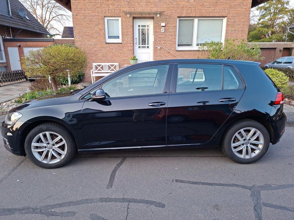 Image of Volkswagen Golf