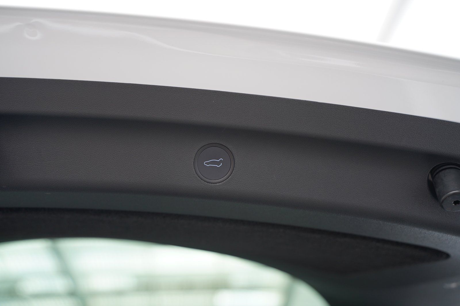 Tesla Model Y Standard Range RWD 20-Zoll AHK foto 4
