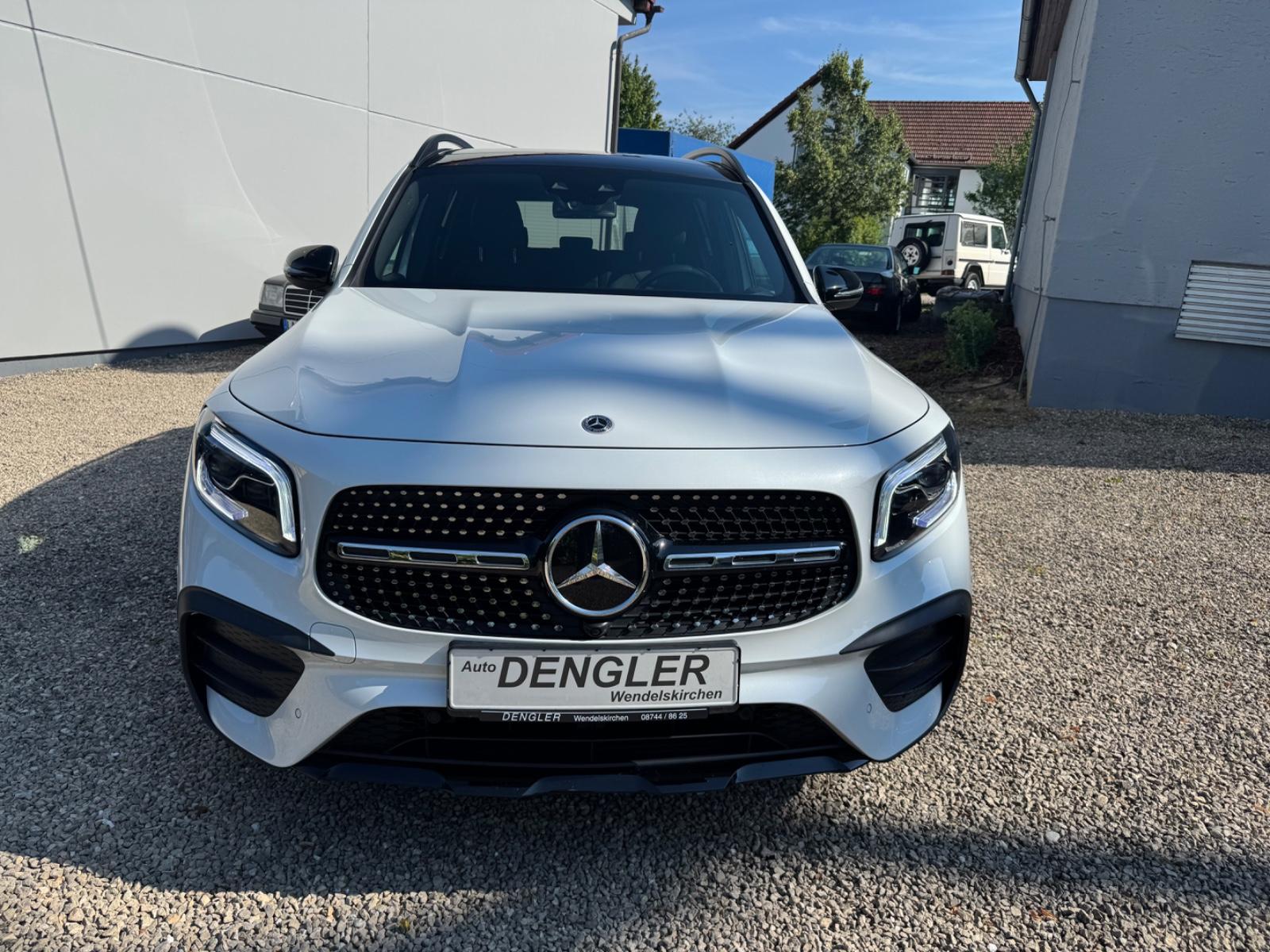 Mercedes-Benz GLB 200 AMG,Pano,Standhzg,AHK,RFK,1.HD,