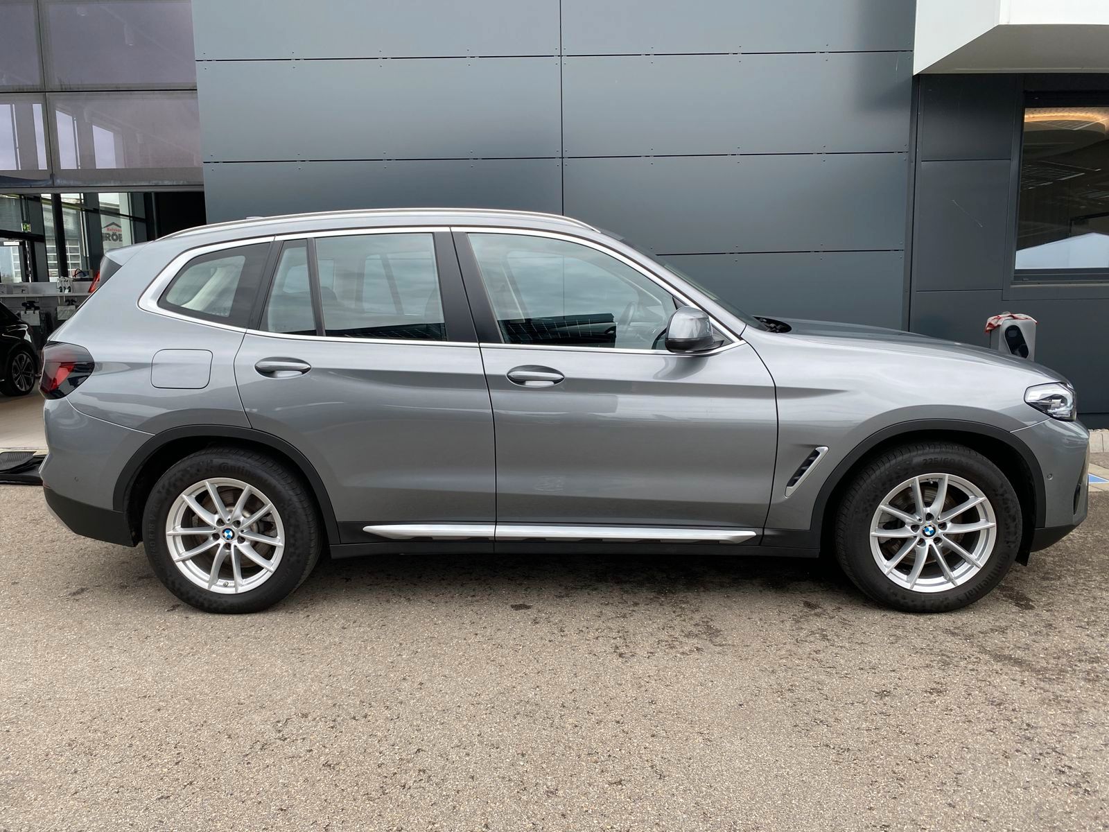 BMW X3 20d xDrive AHK LED NAVI DAB Kamera Keyless... foto 7