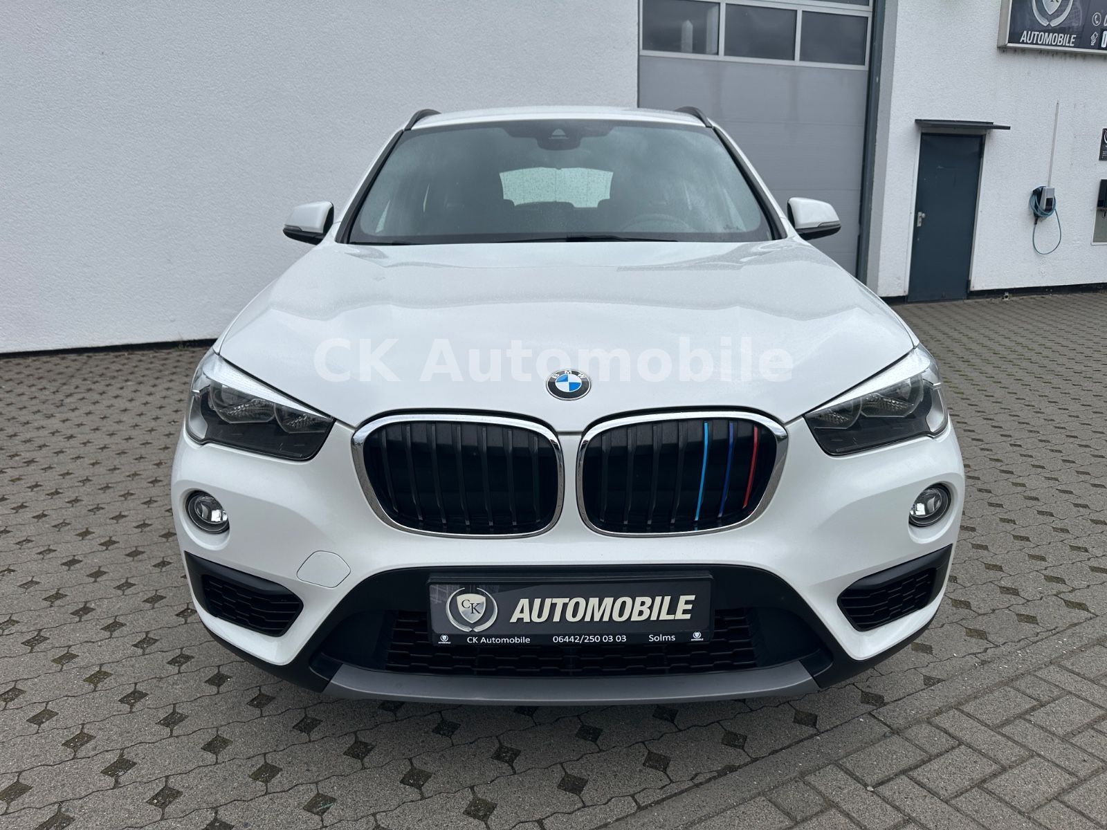 Fahrzeugabbildung BMW X1 sDrive 18d Automatik/Navi Plus/Head-Up/PDC