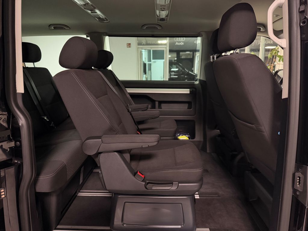 VW T6 Multivan 7 Sitze ACC Standhzg Navi AHK Tisch VW T6 Multivan 7 Sitze ACC Standhzg Navi AHK Tisch