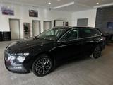 Skoda OCTAVIA 2.0TDI*NAV*LED*DIGI*HEAD*KAM*MEM*ACC*1H - mit Diesel-Antrieb: Taxi, Kombi