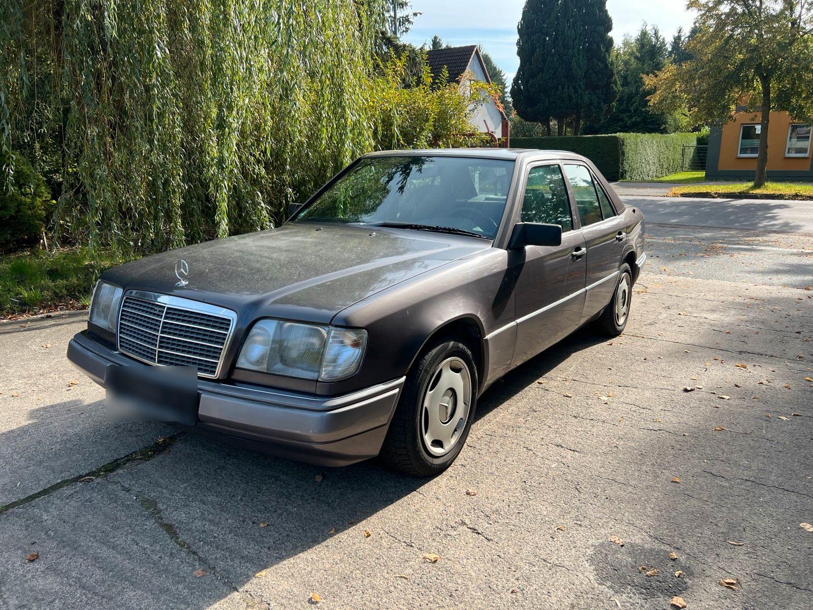 Mercedes-Benz E 200