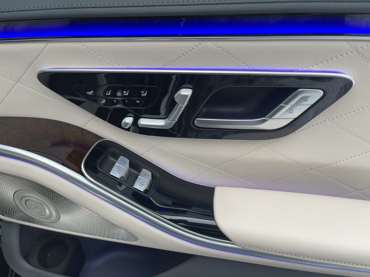 Fahrzeugabbildung Mercedes-Benz S 450 d 4M lang AMG/Chauffeur/Fond-Ent./Pano