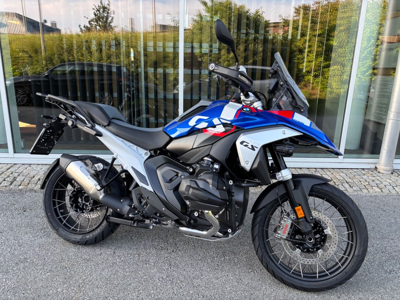 Fahrzeugabbildung BMW R 1300 GS Trophy ASA inkl. Zubehörgutschein 1.30
