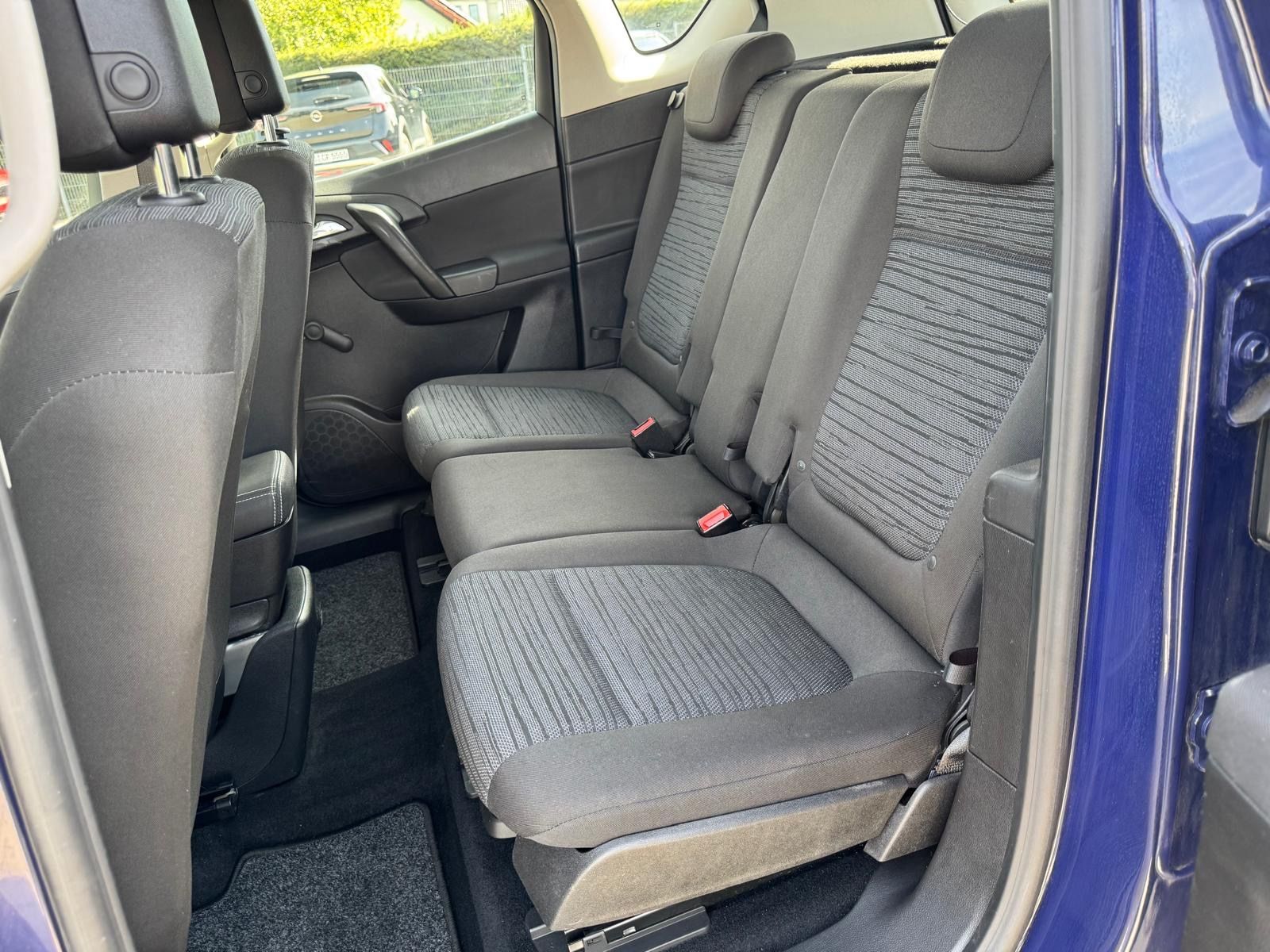 Fahrzeugabbildung Opel Meriva B Style°1. Hand°