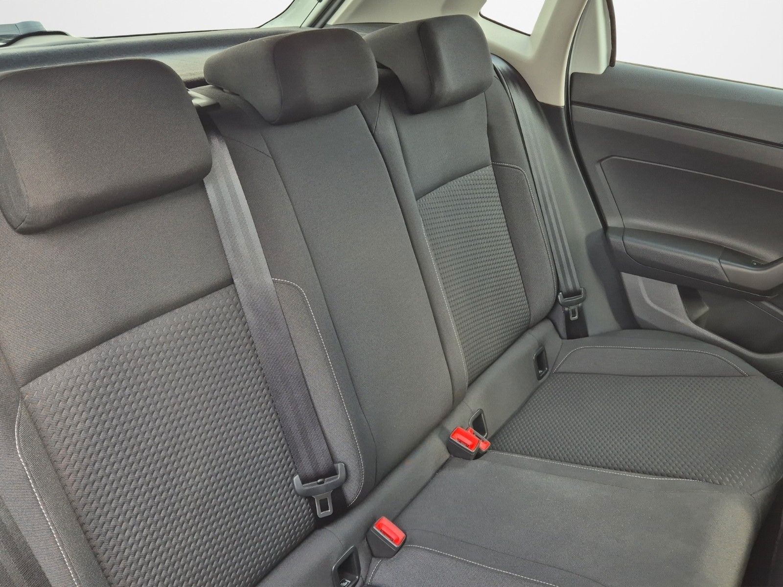 Fahrzeugabbildung Volkswagen POLO 1.6 TDI COMFORT KLIMAAUT ALLWETTER