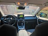 Toyota RAV 4 2.5 4x4  Hybrid/Benzin  Kombilimo 220PS - gebrauchte Toyota RAV 4 aus dem Jahr 2021