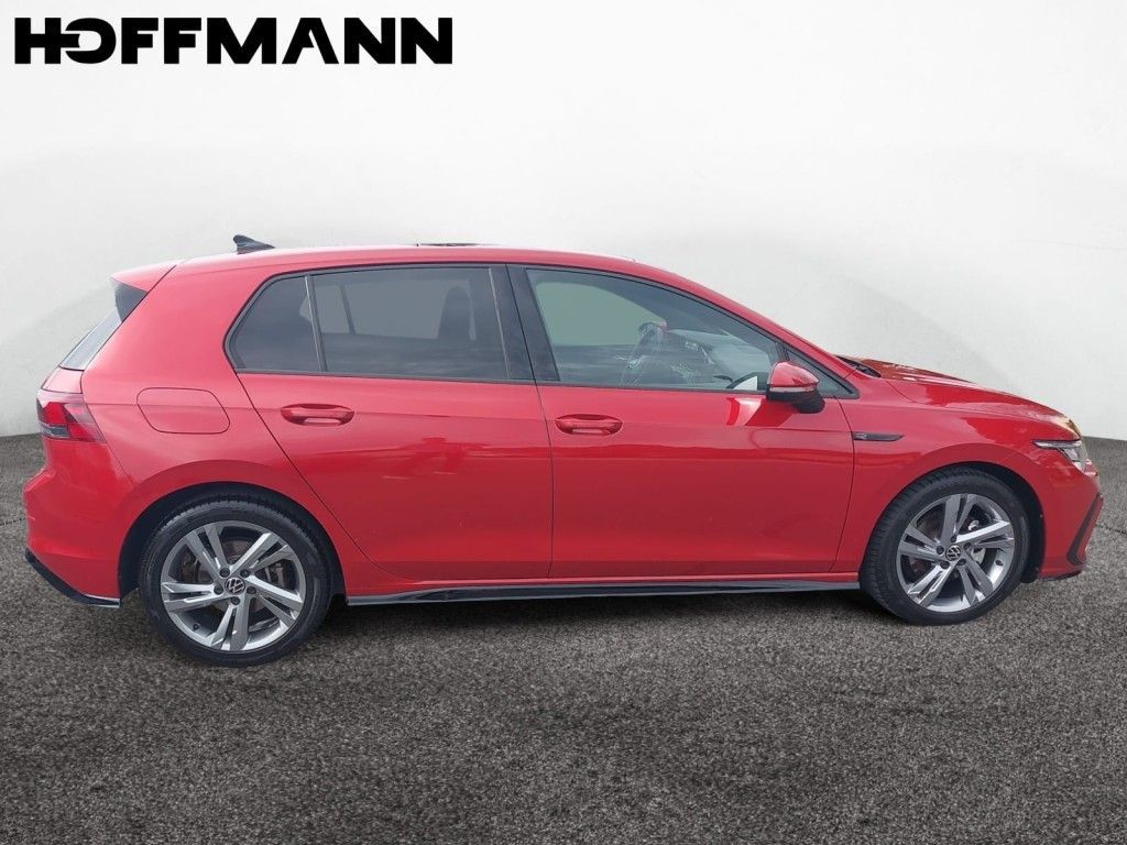 Fahrzeugabbildung Volkswagen Golf 1.5 eTSI DSG R-Line Standheizung