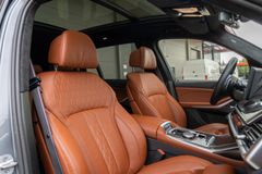 BMW X7 – 28 / 36