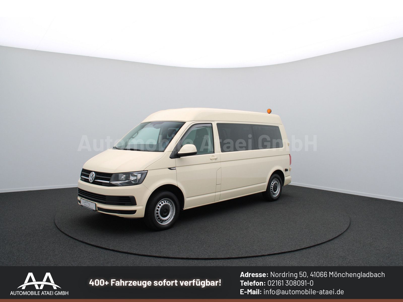 Fahrzeugabbildung Volkswagen T6 Kombi KTW *Rollstuhl-Rampe+Tragestuhl*