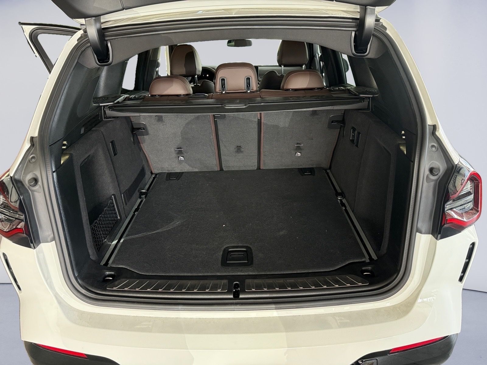 Fahrzeugabbildung BMW X3 xDrive 30d M Sport*AHK*Pano*Laser*H/K*ACC*RFK
