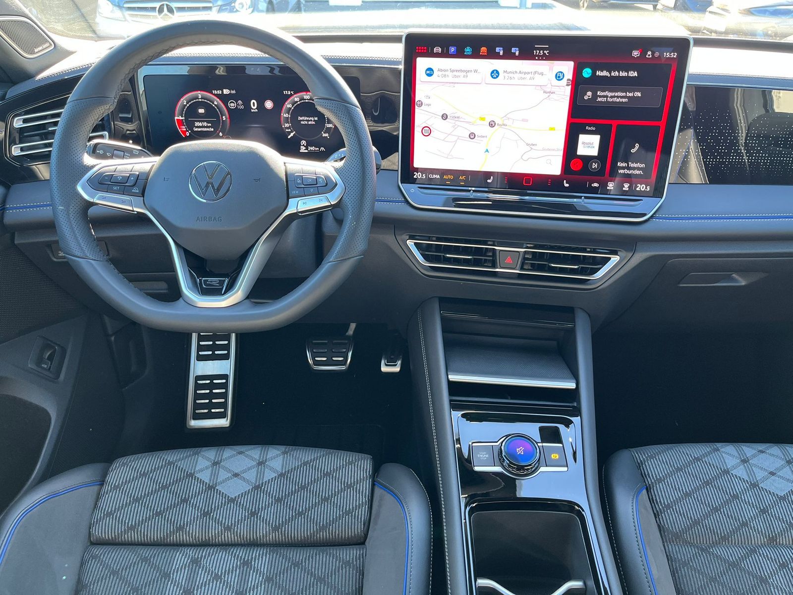 Image du véhicule Volkswagen Tiguan 2.0 TDI 4M R-Line PANO*H&amp;K*AHK*MATRIX*20".