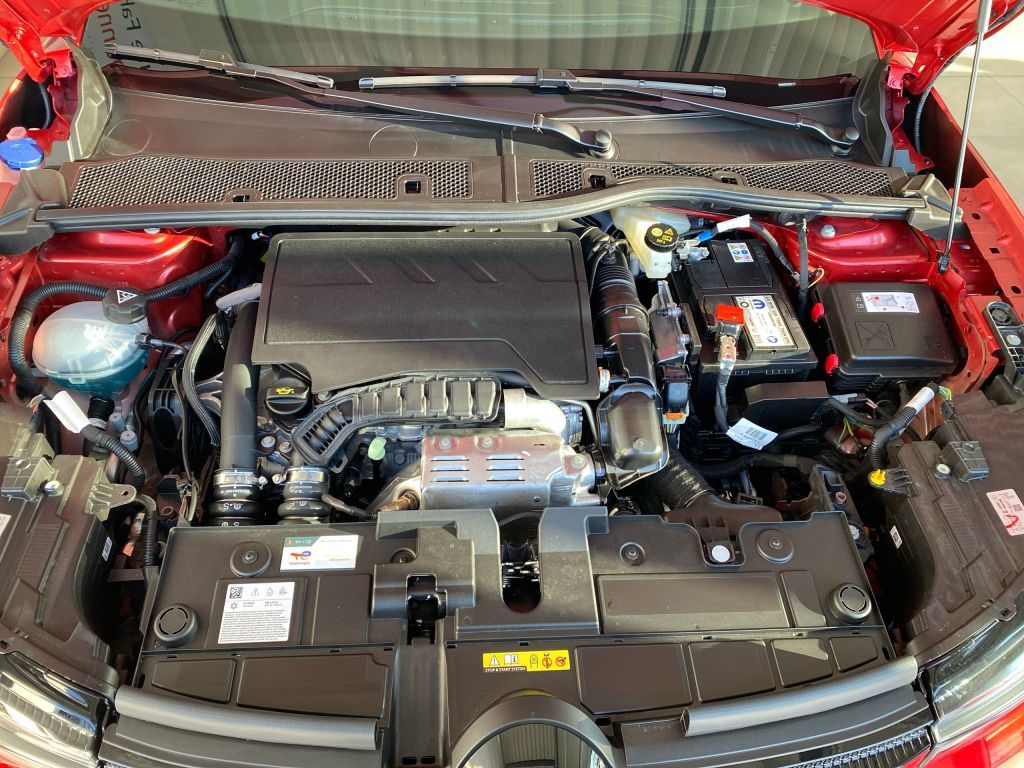 Fahrzeugabbildung Citroën C4 PureTech 130 Automatik MAX *Winter-P.*Allwett