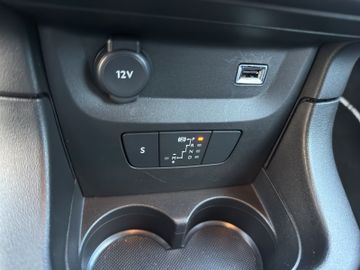 Citroën C3 Elle Online Edition PT 110 Navi+RFK+SHZ+LM