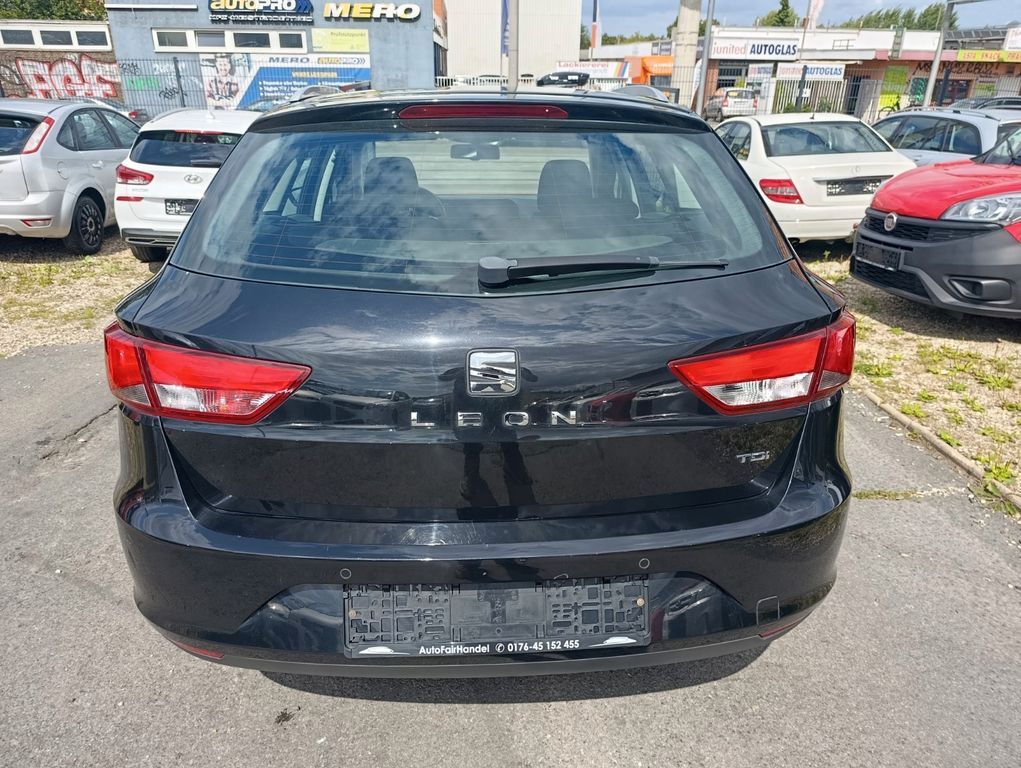 SEAT Leon ST Style*SITZH*PDC*KLIMA*TEMP*MFL*4EL FENST