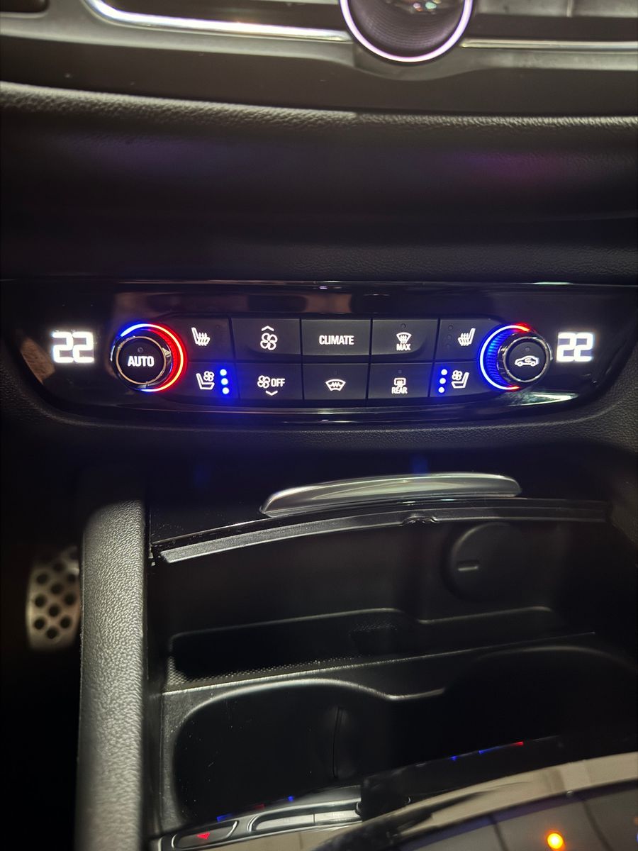 Fahrzeugabbildung Opel Insignia B Sports Tourer GSi 4X4 OPC PERFORMANCE