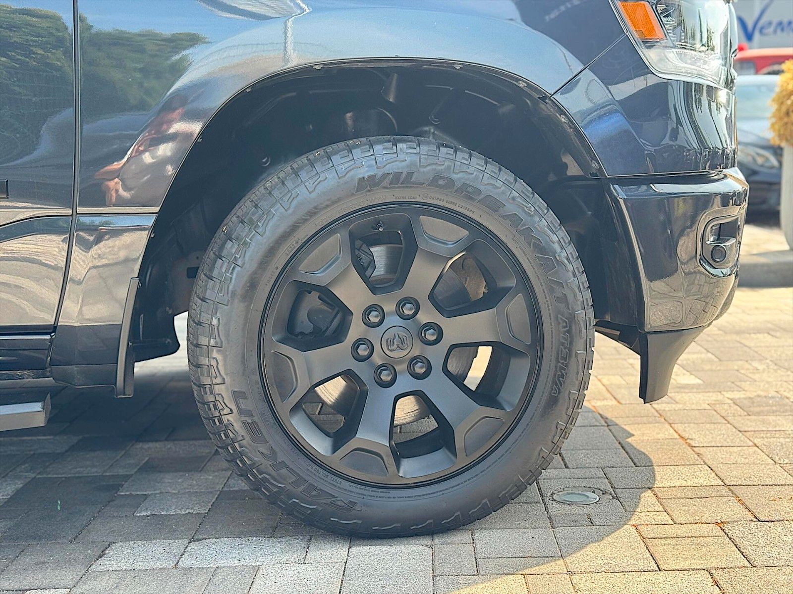 Fahrzeugabbildung Dodge RAM 5.7 V8 HEMI Night Edition 4x4 LPG AXLE LOCK