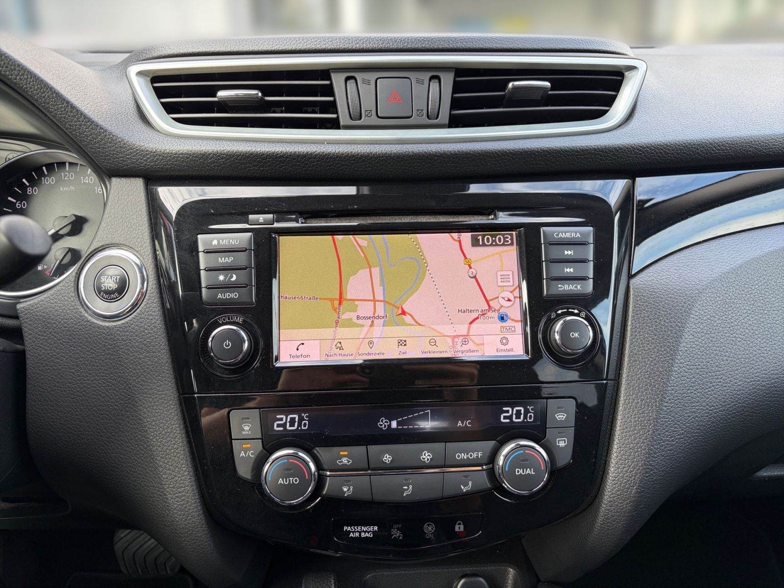 Fahrzeugabbildung Nissan Qashqai 1.3 DIG-T 117 kW N-Connecta*360°Kamera*N