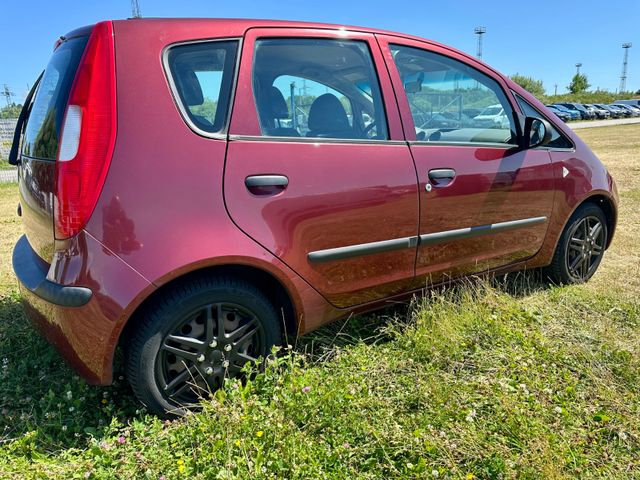 Mitsubishi Colt CZ3 Lim. 5-trg. 1.3 Invite — Bild 2