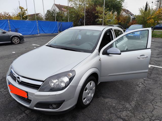 Opel Astra Tüv bis 04/2026 Navi