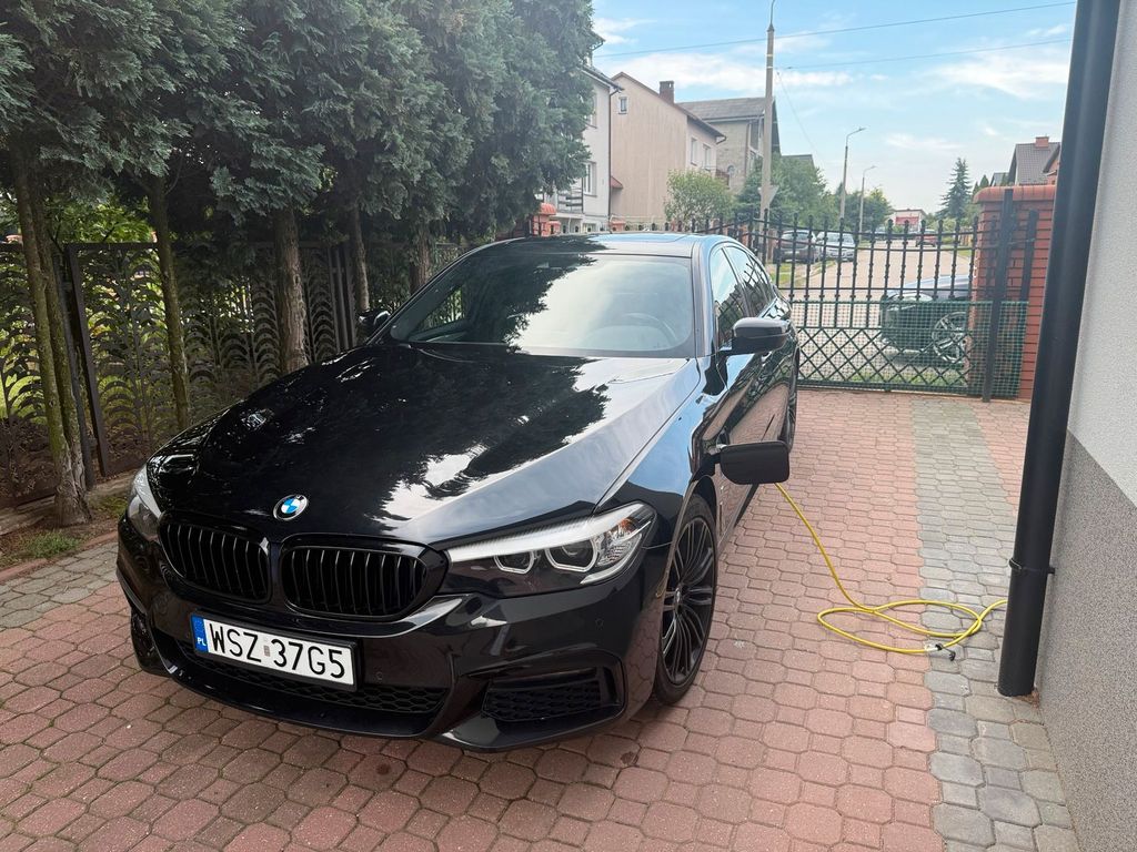 Image of BMW 530