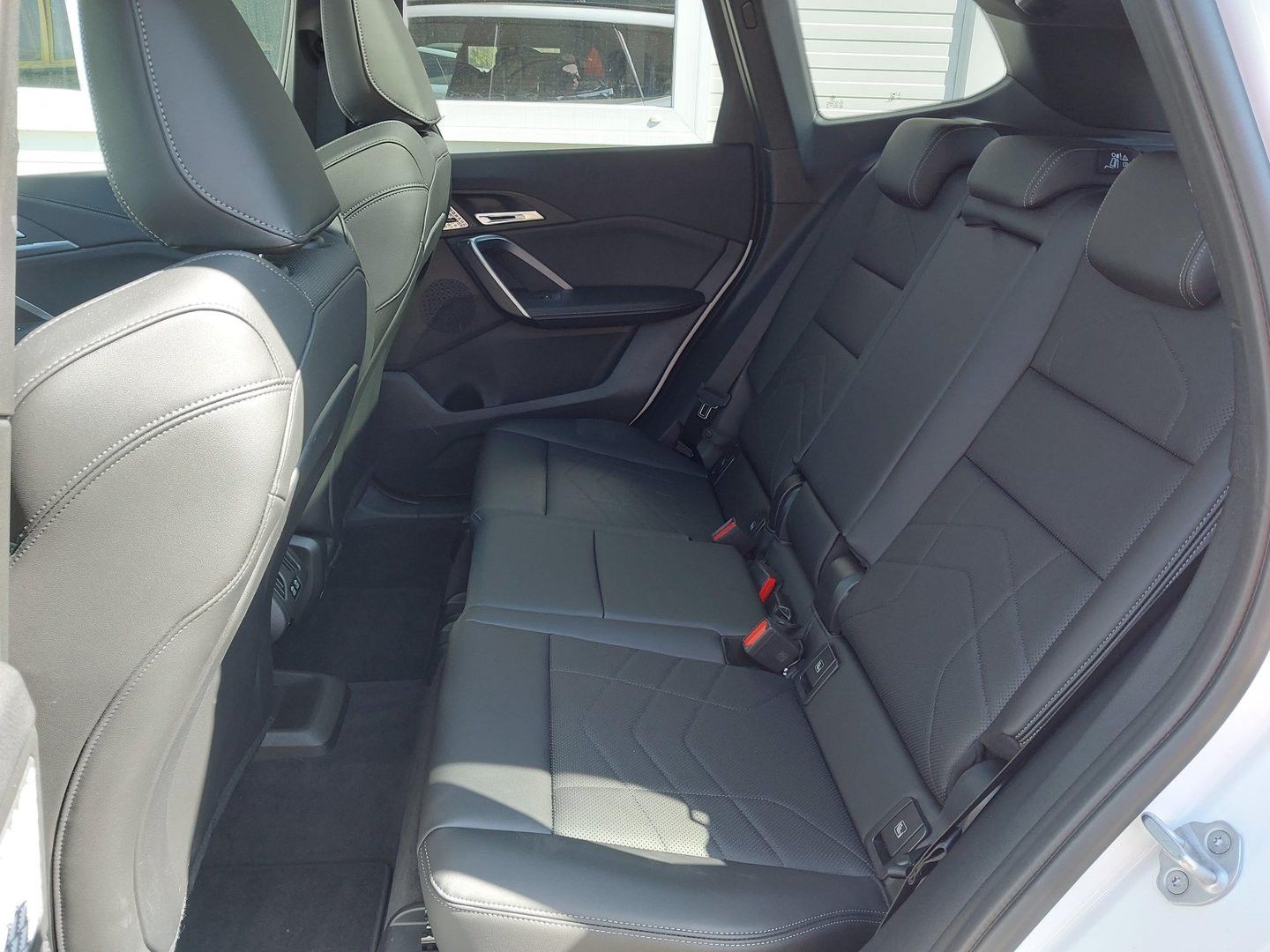 Fahrzeugabbildung BMW X1 18 i sDrive M Sport Pano LED Leder h/k Memory