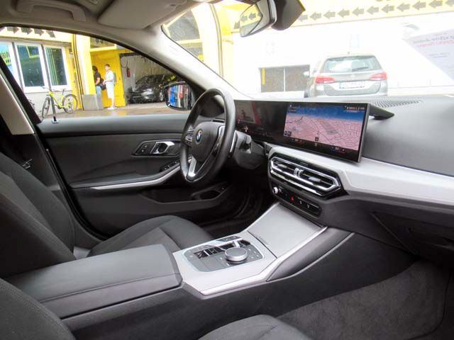 BMW 320d Touring xDrive Aut Navi/curved/SHZ/PDC foto 6