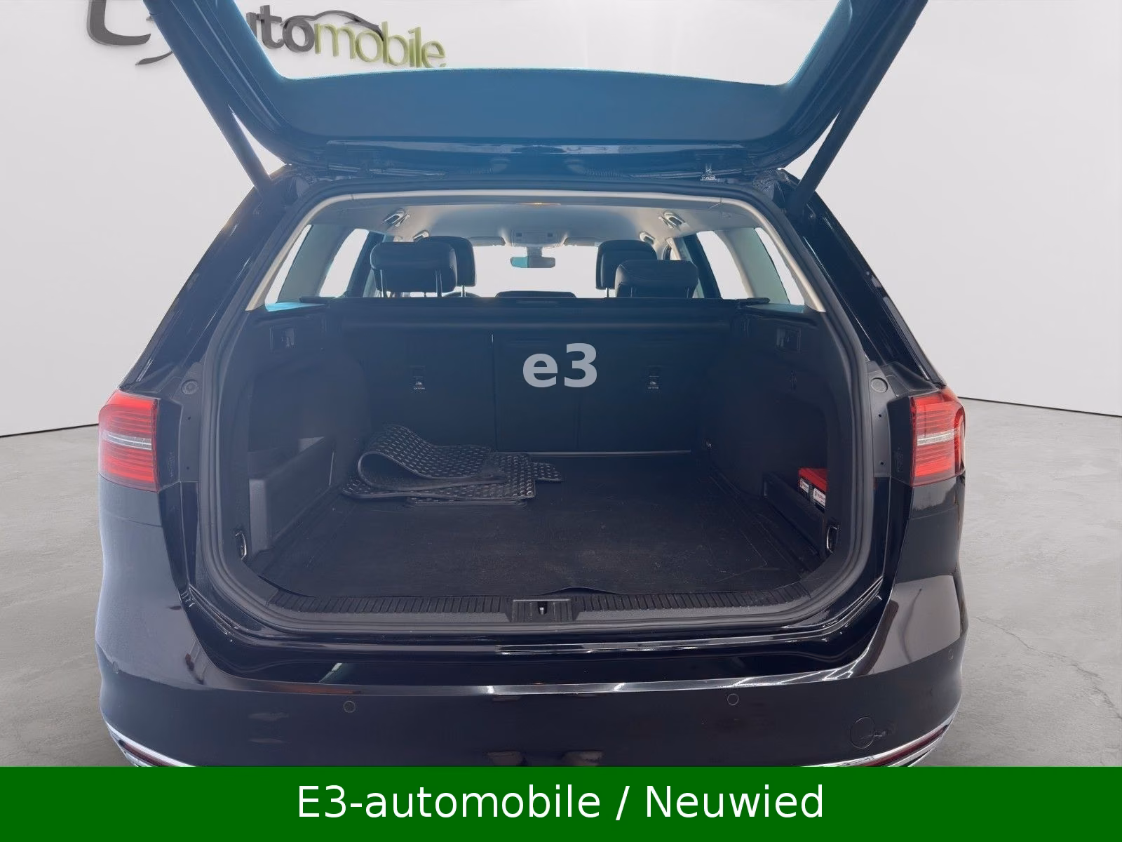 Volkswagen Passat Variant Highline;R LINE;STANDHEIZ;KAMERA