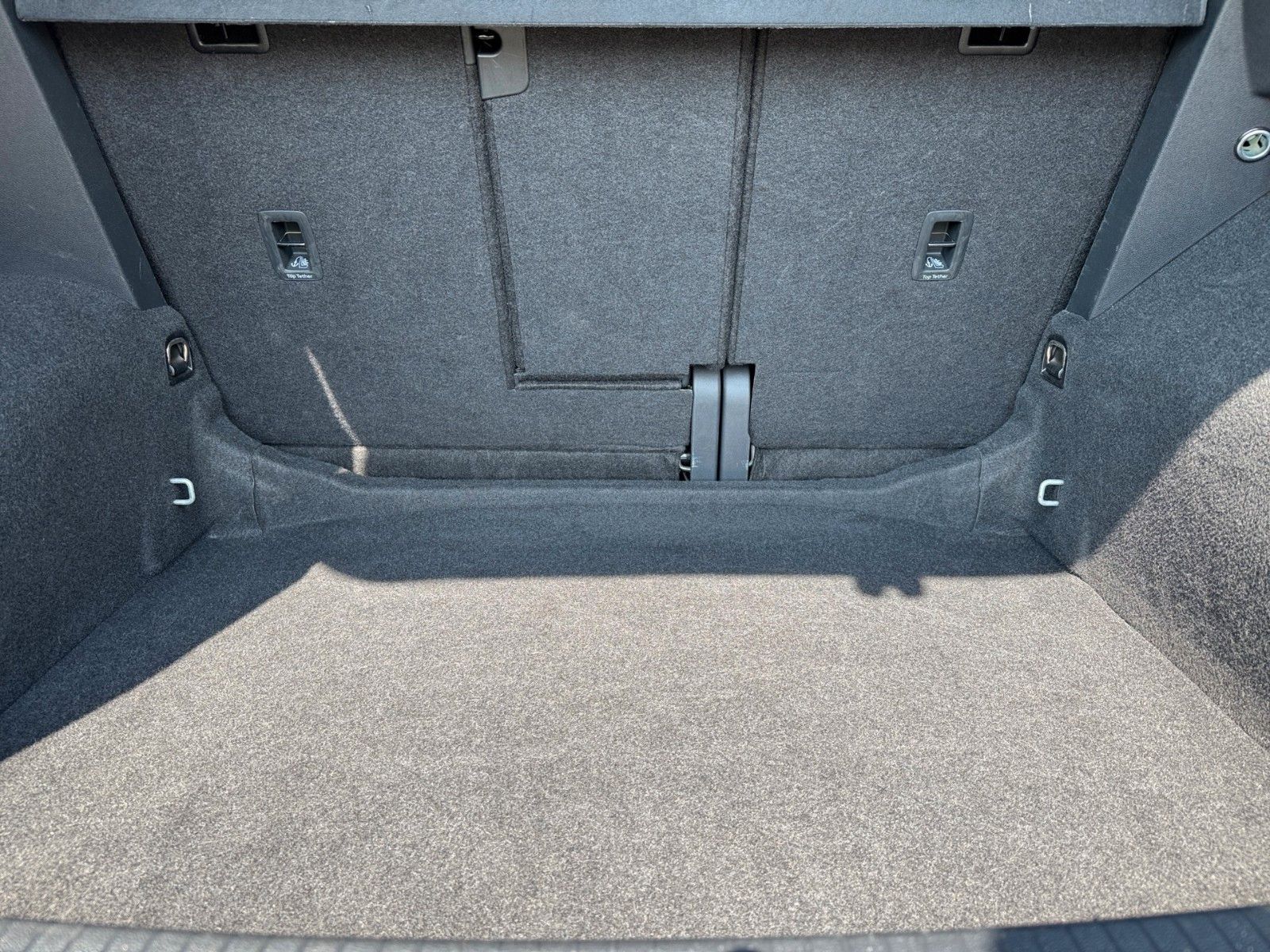 Fahrzeugabbildung Volkswagen Tiguan Life ACTIVE 1.5 TSI