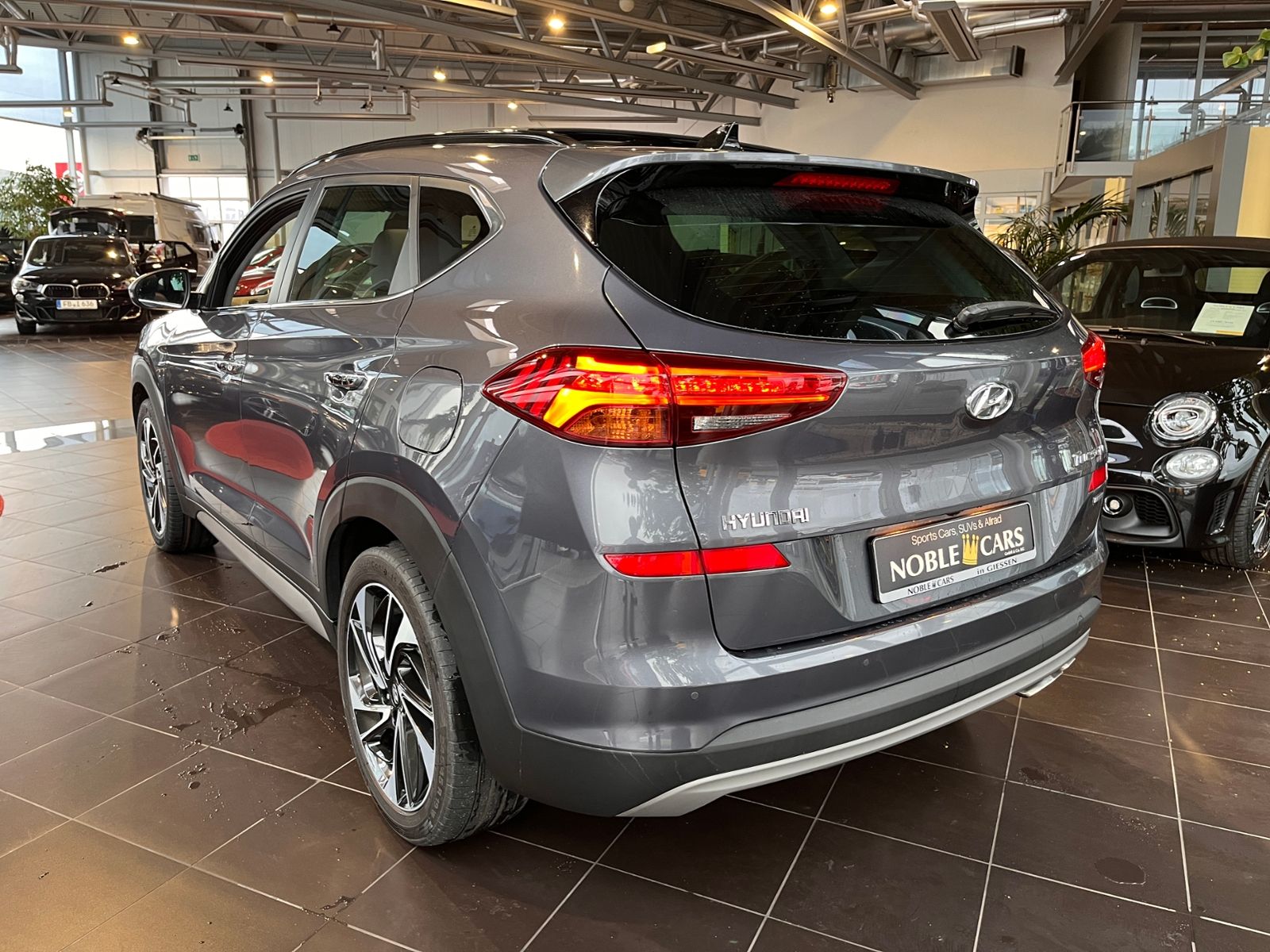 Fahrzeugabbildung Hyundai TUCSON Premium 4WD PANO LED NAVI