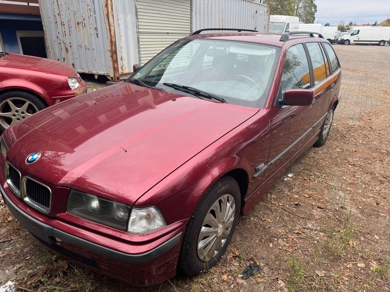 BMW 320
