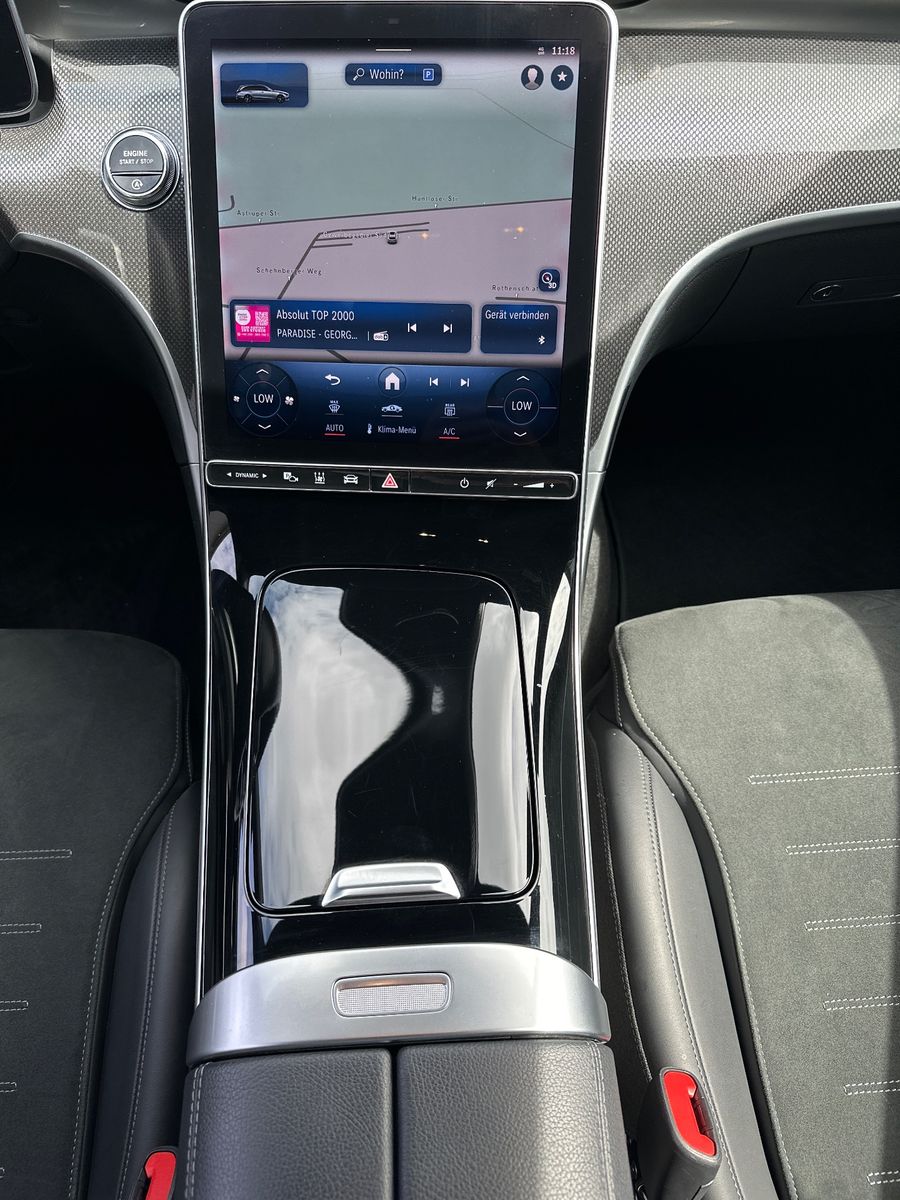 Fahrzeugabbildung Mercedes-Benz C 220d T AMG-Line NAV+LED+360°+WIDESCREEN+AHK+SH