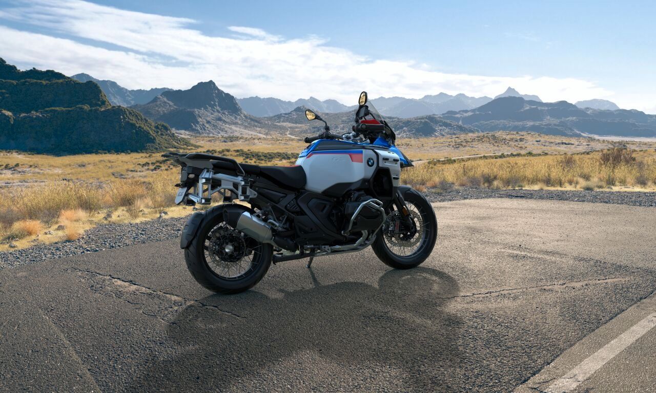 Fahrzeugabbildung BMW R 1300 GS Adventure Trophy ASA 3 Pakete Fahrzeug