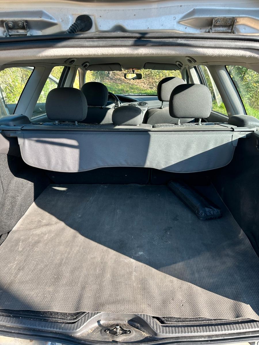 Ford Focus 2004 — photo 13
