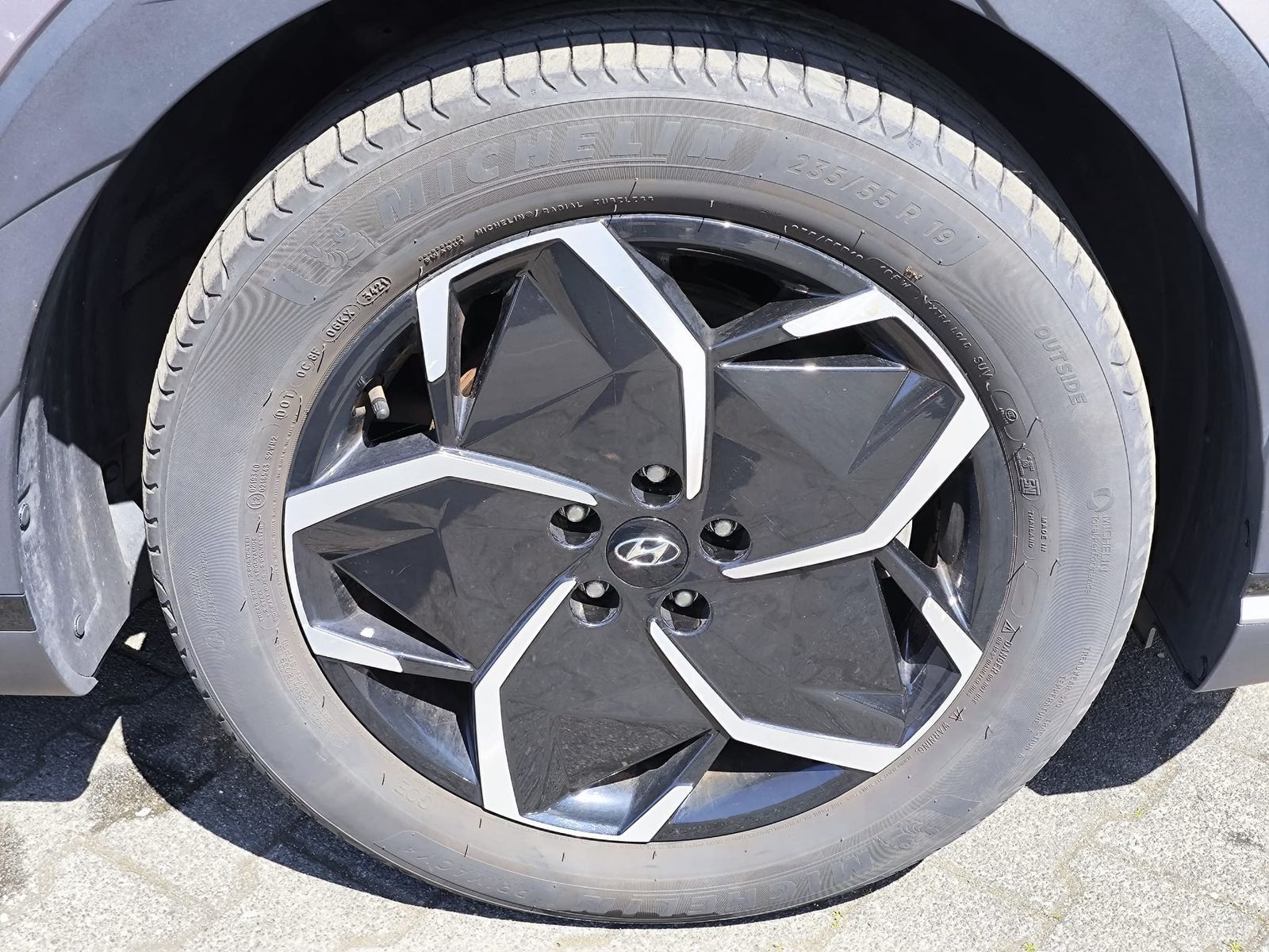 Fahrzeugabbildung Hyundai Ioniq 5 Elektro NAVI+LED+SHZ+KAMERA+ACC+AHK+19"