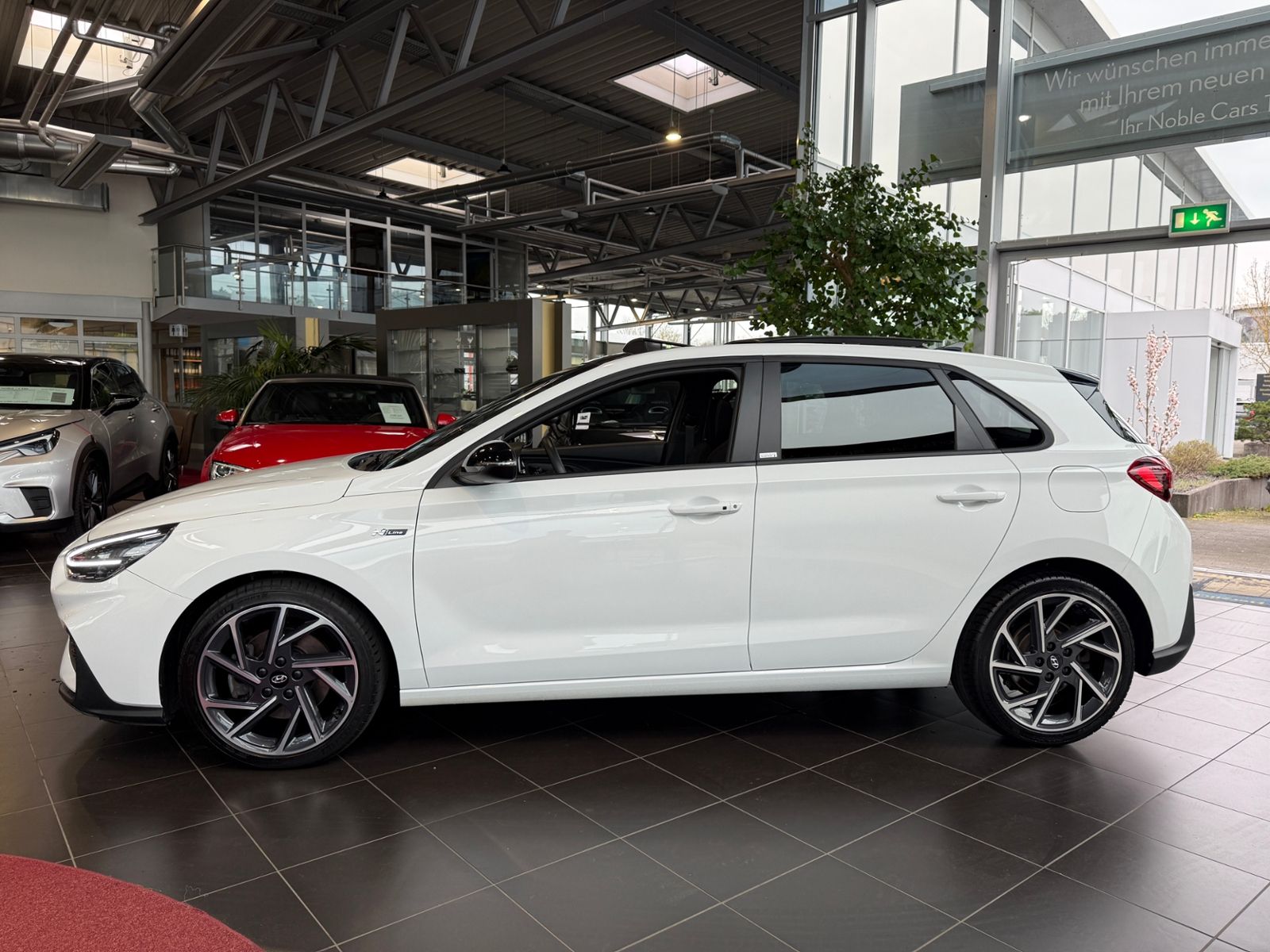 Fahrzeugabbildung Hyundai i30 N Line Mild-Hybrid PANO LED NAVI