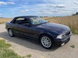 BMW 320i E36 Cabrio - BMW 320 aus 1996: 320i